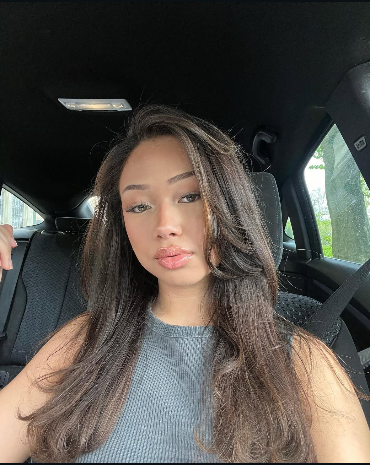 Naomi Khio Manangement Mklusive